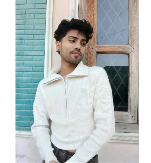 Hi anshuman this side I m gay bottom - Alternate Photo
