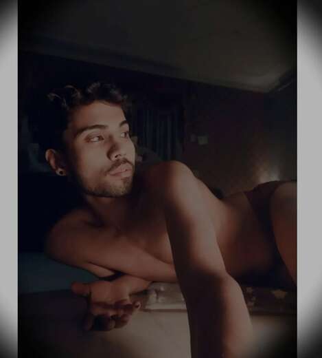Hi anshuman this side I m gay bottom - Alternate Photo
