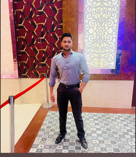 i m shivam n i m from delhi - Alternate Photo