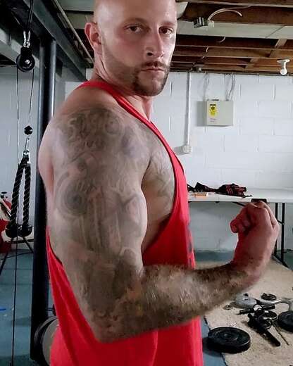Looking for good company and a good time? - Straight Male Escort in Detroit - Main Photo