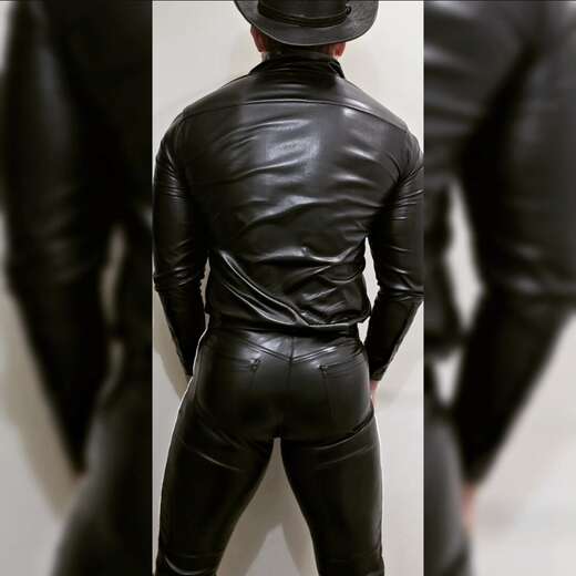 Handsome, sexy, kind. - Gay Male Escort in El Paso - Main Photo
