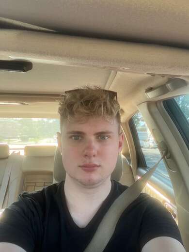 Looking for a Daddy - Gay Male Escort in Fayetteville, NC - Main Photo