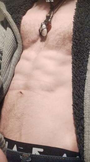 32 male tradie fit clean - Alternate Photo