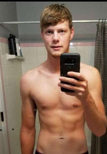 Smooth 29yo Bi Twink - Alternate Photo