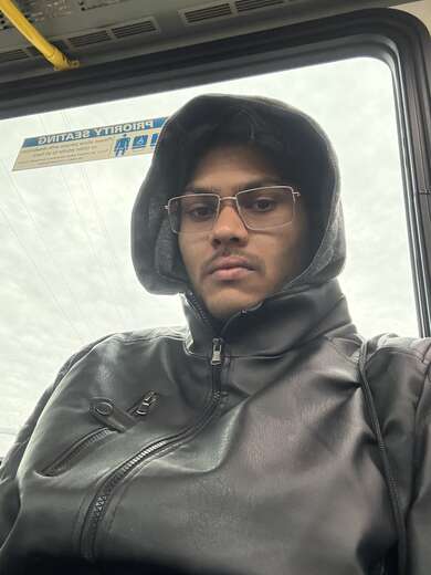 6’1 tall, light-skinned, dark hair - Alternate Photo