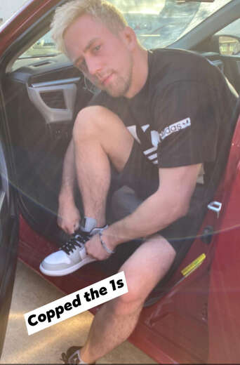 Masculine Bro type - Alternate Photo