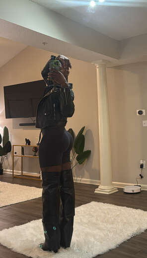 You’ve been thinking about me, haven’t yo? - Alternate Photo