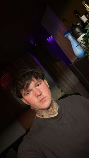 Irish boi looking for fun time - Alternate Photo