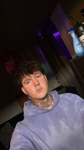 Irish boi looking for fun time - Alternate Photo