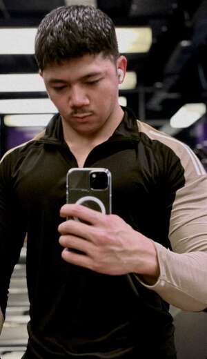 Keenan, Masseur! - Alternate Photo