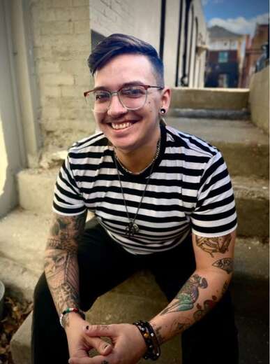 Artistic FTM companion - Alternate Photo