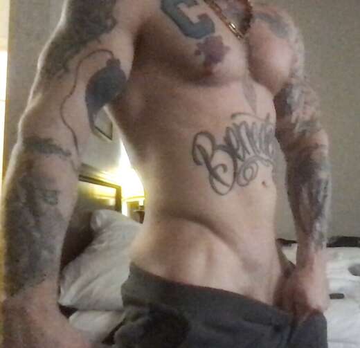 HOT!! STRONG ATHLETIC MALE FOR YOU! - Alternate Photo
