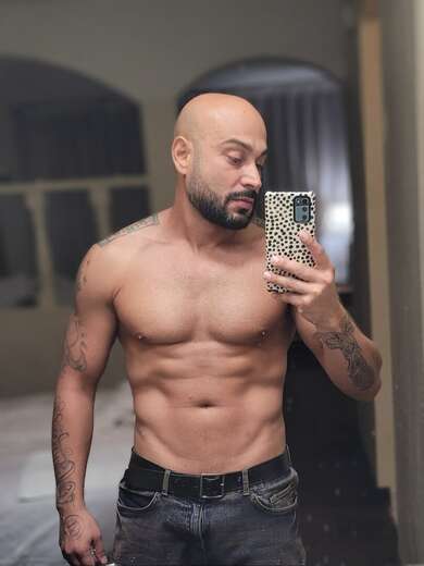 Masseur - Alternate Photo