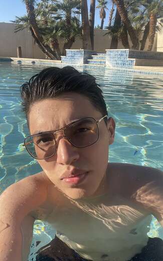 Slim, handsome, kind, respectful and Latin - Alternate Photo