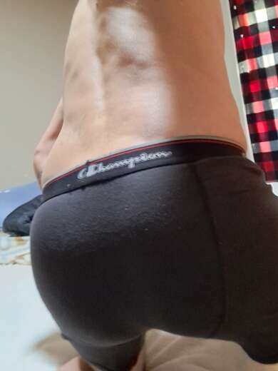 Straight guy available now. - Bi Male Escort in Lexington - Main Photo