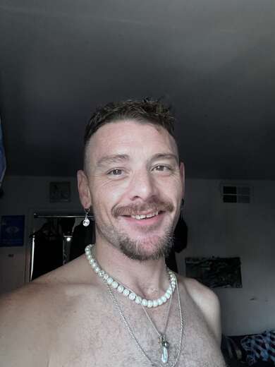 Easygoing Guy with Big Personality - Alternate Photo