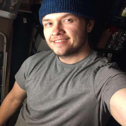 live in boyfriend or best friend for hire - Alternate Photo