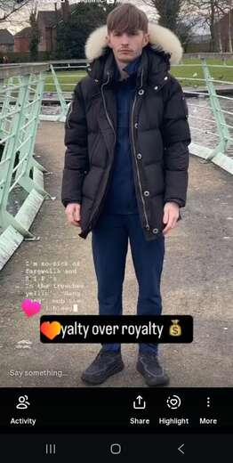 5ft7 scouser here to help u with any of ur - Alternate Photo