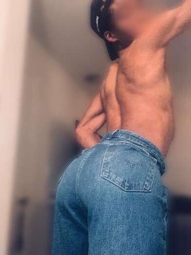 🔥 VERSATILE COMPANION & SENSUAL MASSEUR - Alternate Photo