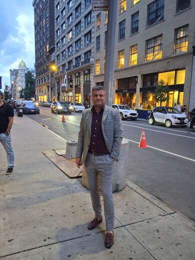 Mature, discret, respectful - Straight Male Escort in Long Island - Main Photo