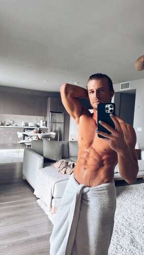 Athletic South African - Gay Male Escort in Los Angeles - Main Photo