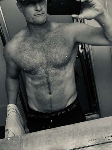 Full body therapeutic relaxation - Straight Male Escort in Los Angeles - Main Photo