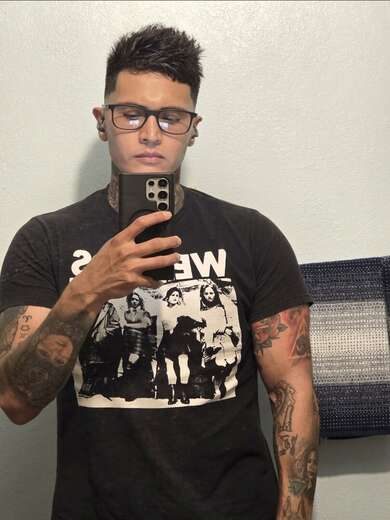 latin masc real - Alternate Photo