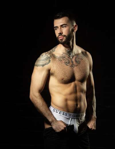 Treat yourself to a royal experience - Gay Male Escort in Los Angeles - Main Photo