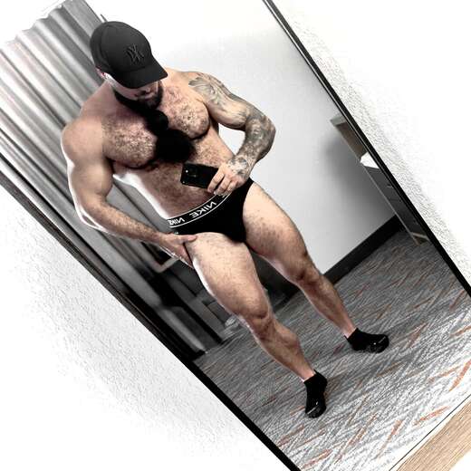 *** MUSCLE BEAR 275lbs *** - Male Escort in Louisville - Main Photo