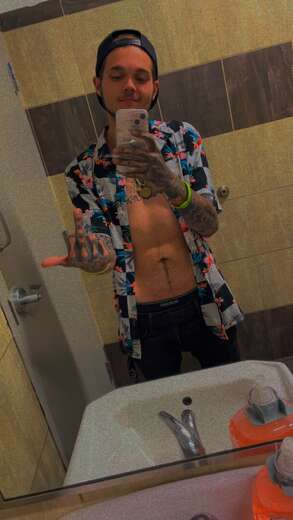 tattooed, young, and very energetic - Straight Male Escort in Louisville - Main Photo