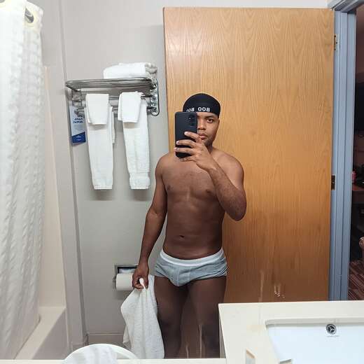 Hola Chico dominicano 🇩🇴 disponible - Gay Male Escort in Manhattan - Main Photo