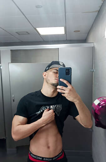 Serious young man with good manners - Bi Male Escort in Manhattan - Main Photo