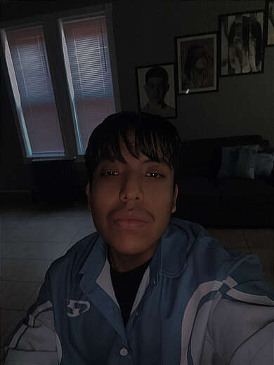 Young, Hispanic, short, cute - Alternate Photo