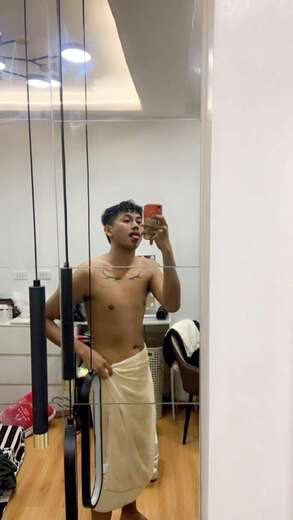 CERTIFIED MASSEUR - Alternate Photo