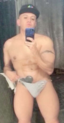 FUN FRIENDS FOR ALL MEN/ COUPLES pre·fer - Bi Male Escort in McAllen - Main Photo