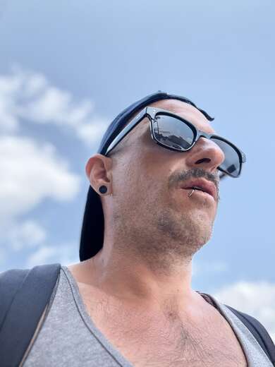 Mid-30’s educated guy - Alternate Photo