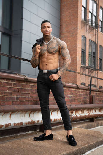 Male Masseuse Stripper - Alternate Photo