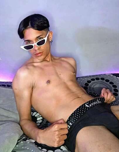 Baby face latino 😈 - Gay Male Escort in New York City - Main Photo