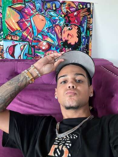 Dominican papi ready to please 😈 - Alternate Photo