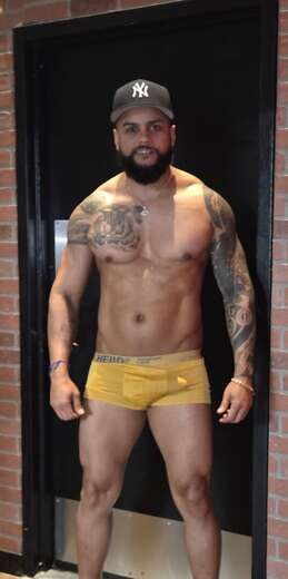 Homen Gostoso - Alternate Photo