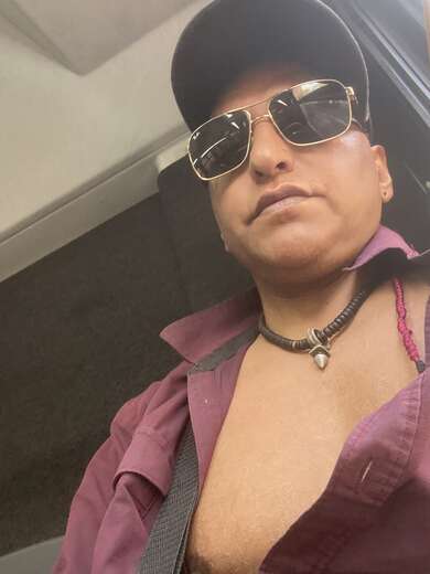 I am a male professional masseur - Alternate Photo