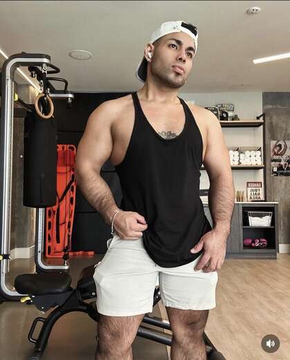 Latino masseur erotic - Alternate Photo