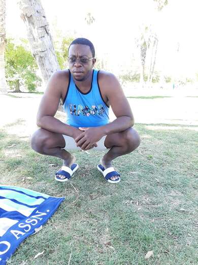 Medium built African American. - Alternate Photo