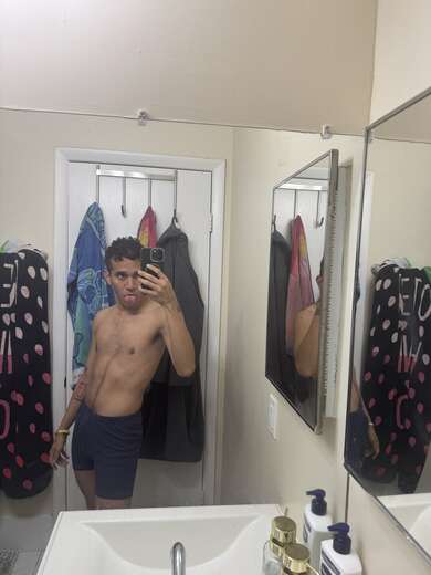 Latino, friendly, direct. - Gay Male Escort in New York City - Main Photo