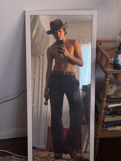 Transgender Pretty Boy 4 You - Alternate Photo