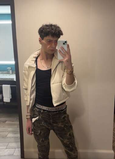 Sexy twink - Alternate Photo