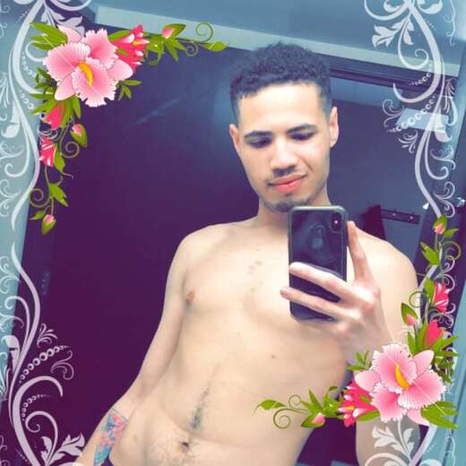24 Muscular Build Tan Complexion. - Gay Male Escort in Orlando - Main Photo