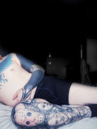 Intelligent, Friendly, Witty, Tattooed - Straight Male Escort in Oshawa - Main Photo