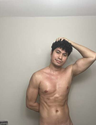 Young Latino new in Canada - Gay Male Escort in Oshawa - Main Photo