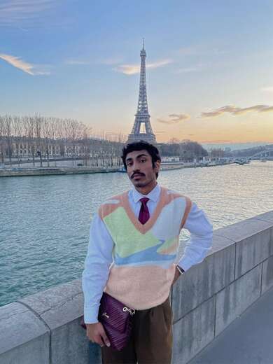 Coucou - Gay Male Escort in Paris - Main Photo